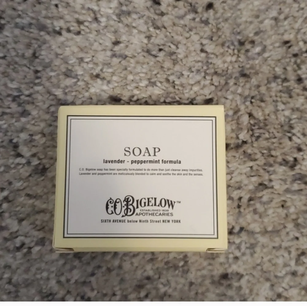 2/$10! Free! Nwot Co Bigelow lavender peppermint soap